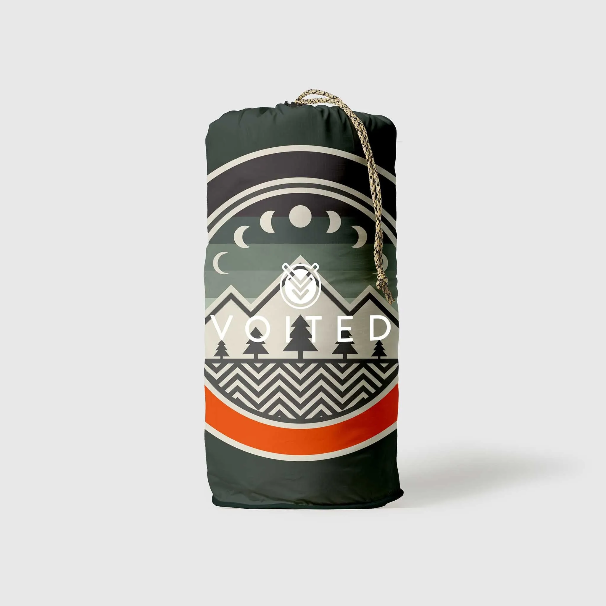 VOITED Recycled Ripstop Outdoor Camping Blanket - Camp Vibes / Greengabel